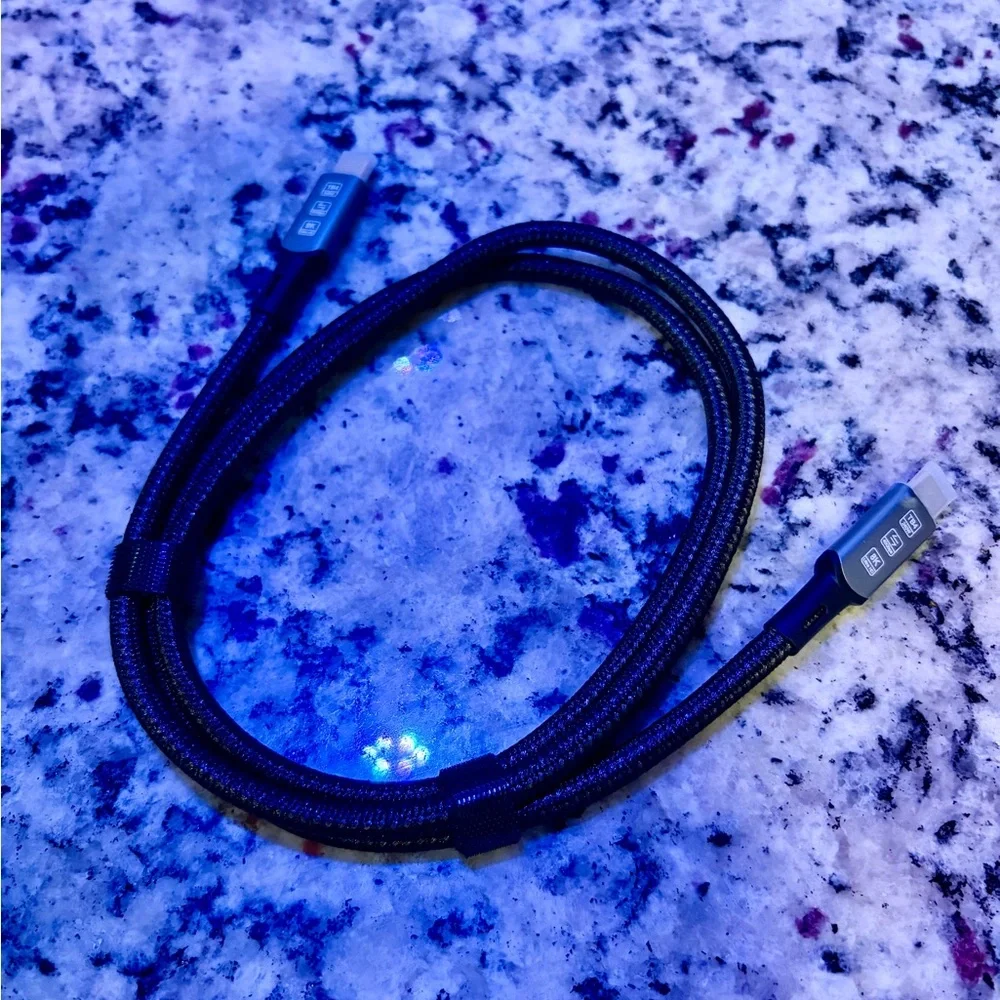 3.3ft USB4 cable, 8k Display / 40Gbps Data Transfer / 240w Power Delivery
